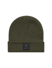 Load image into Gallery viewer, CLASSIC BEANIE