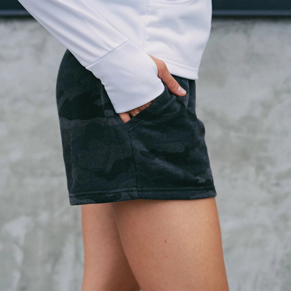 WOMENS CAMO SHORT